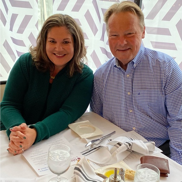 Meet your Posher, Jennifer - Picture 5 of 5